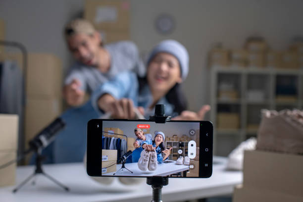 How to Sell Things Online and Make Money at Home?